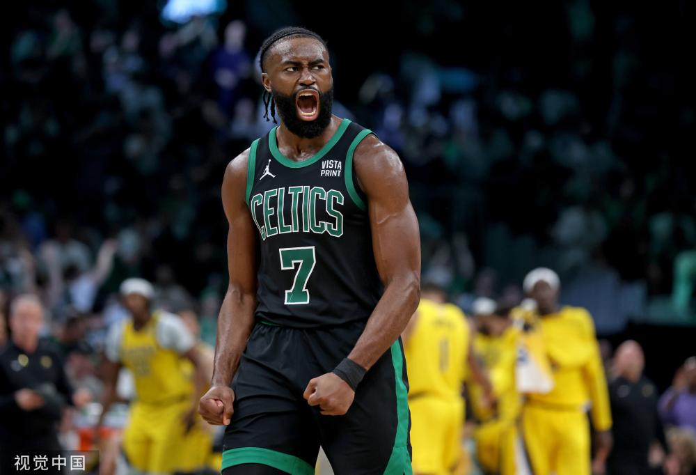 更加胶着 更加胶着