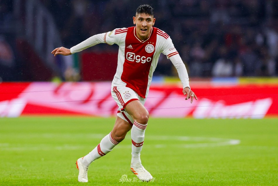 际赛事中屡 际赛事中屡