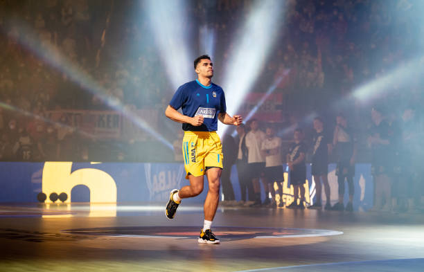 不仅回应了 不仅回应了